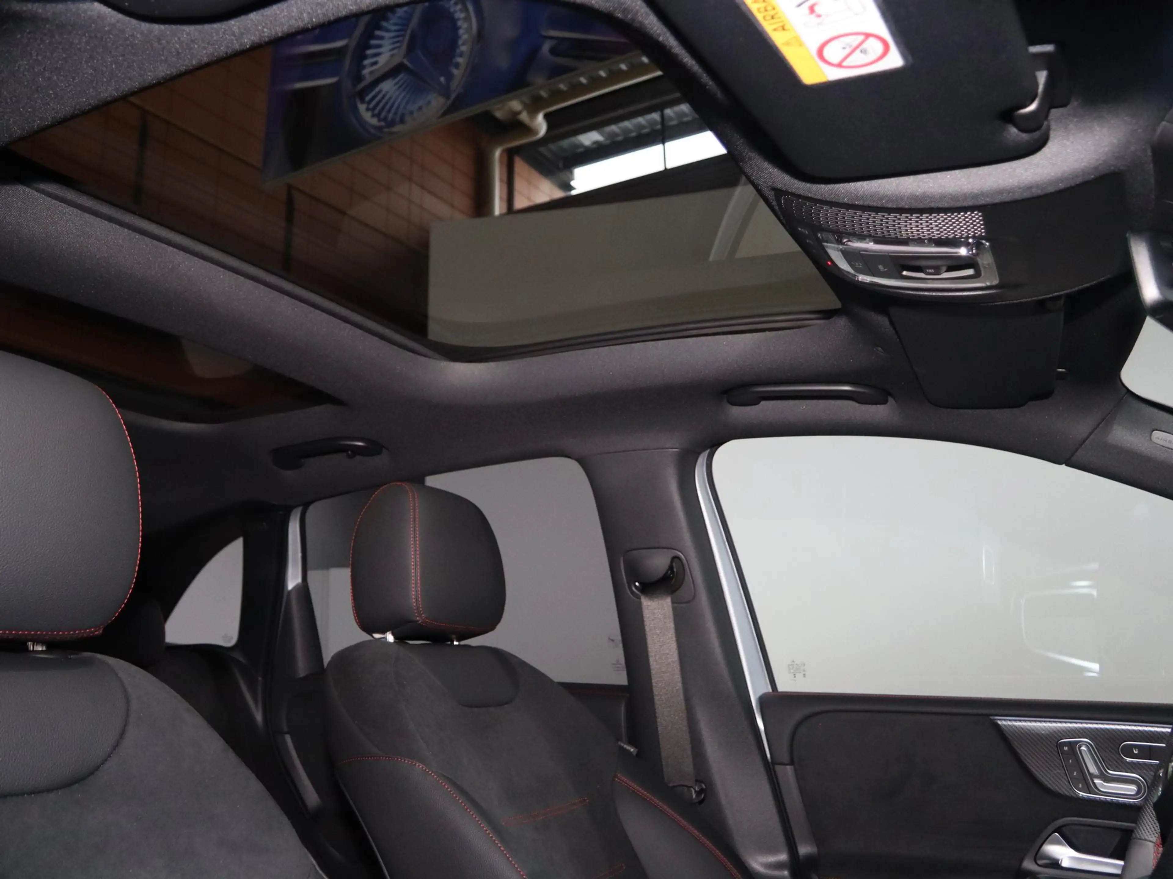 Mercedes-Benz B 250 250e Business Solution AMG | Panoramaschuifdak | N — photo 9