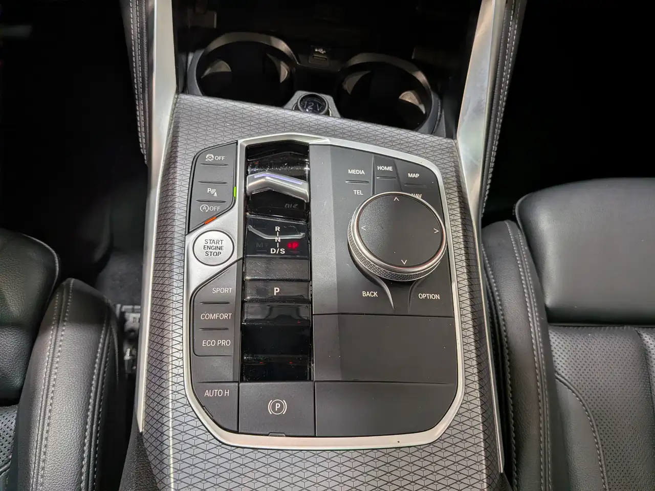 BMW 4 Series снимка BMW 4 Series