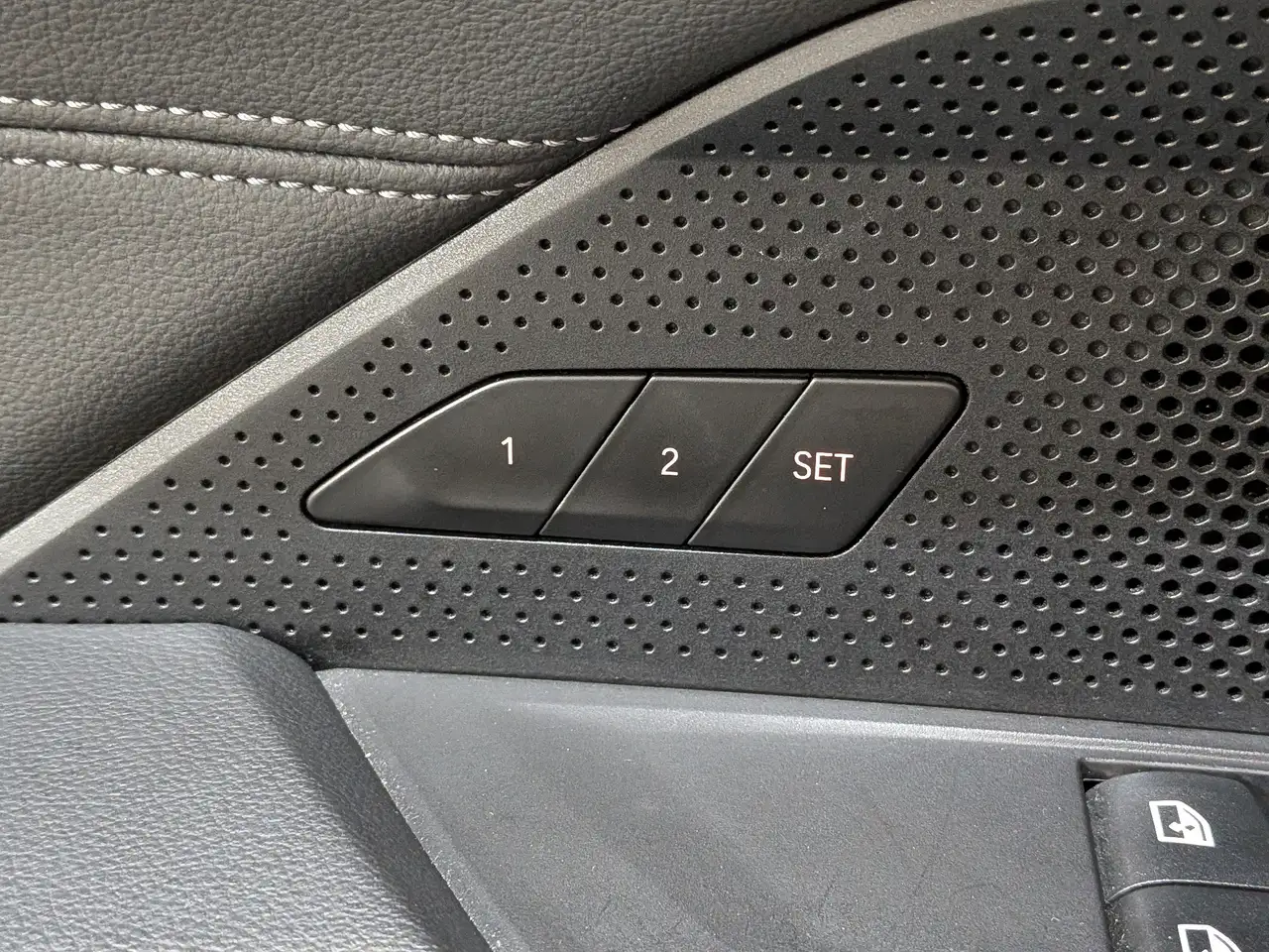 BMW 4 Series снимка BMW 4 Series
