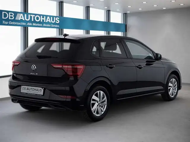 Volkswagen Polo view 4