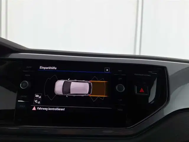Volkswagen Polo view 12