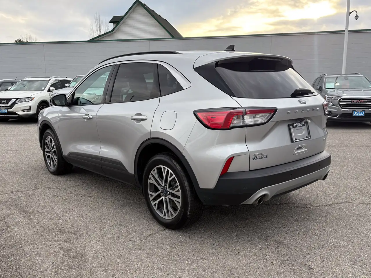 Ford Escape снимка Ford Escape