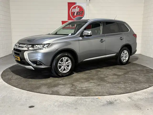 Mitsubishi Outlander 2.0 Business Edition, Automaat, Cruise, Clima, Ach