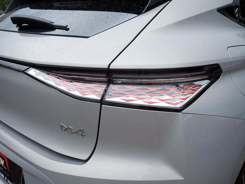 DS Automobiles DS 4 E-TENSE 225 La Premiere MATRIX-LED 360° — photo 7