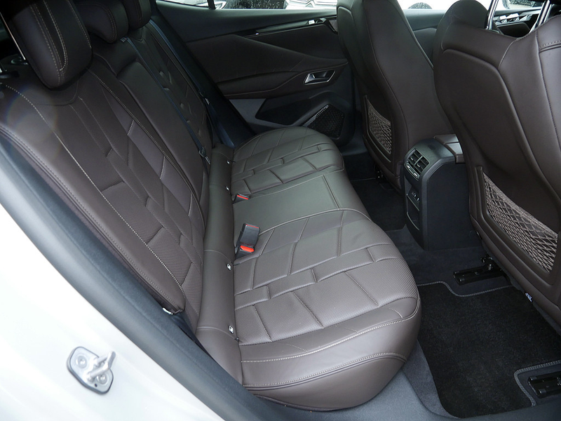 DS Automobiles DS 4 E-TENSE 225 La Premiere MATRIX-LED 360° — photo 9