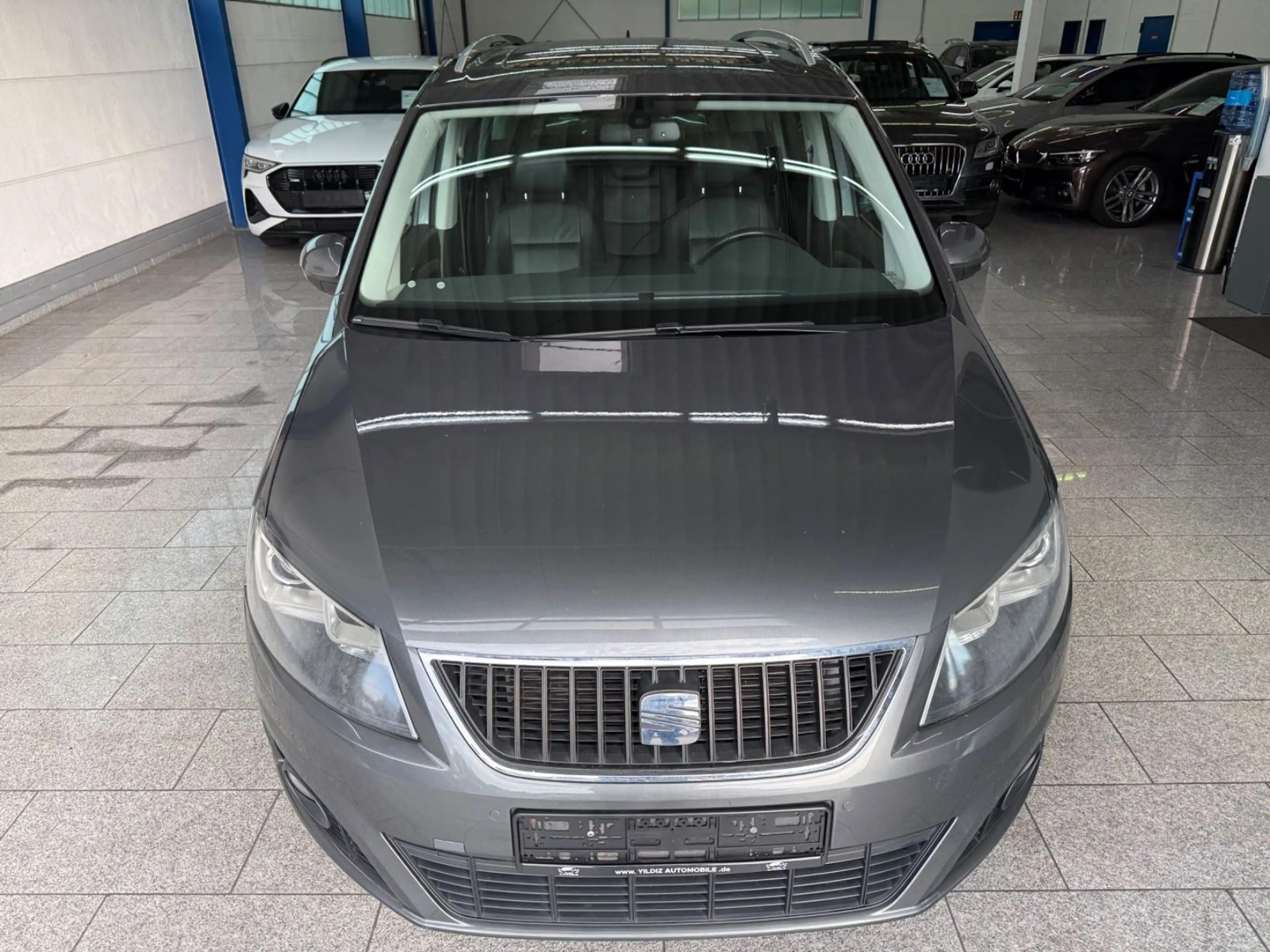 SEAT Alhambra 2.0 TDI*7-SITZ*AUTOM*CAM*BI-XN*NAV*MMRY — photo 3