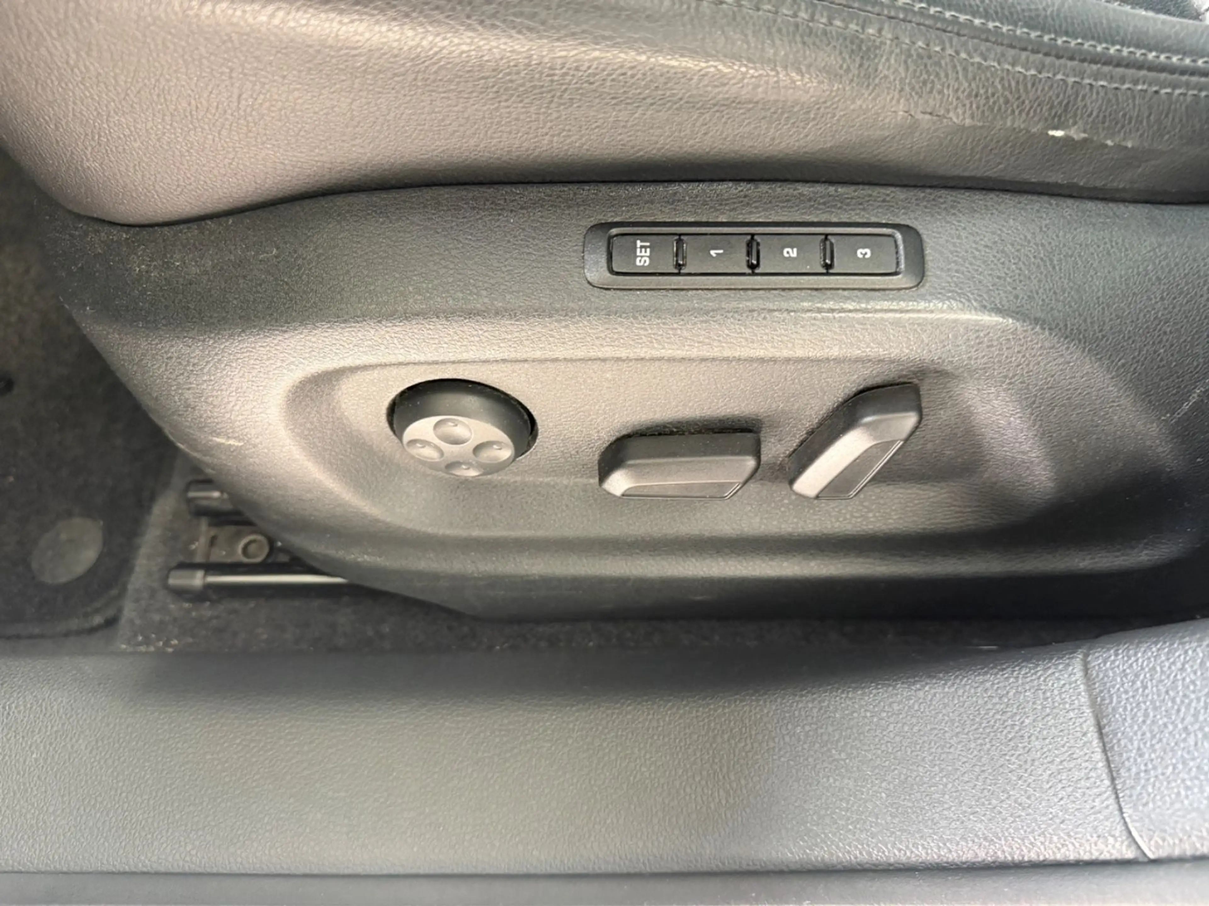 SEAT Alhambra 2.0 TDI*7-SITZ*AUTOM*CAM*BI-XN*NAV*MMRY — photo 15