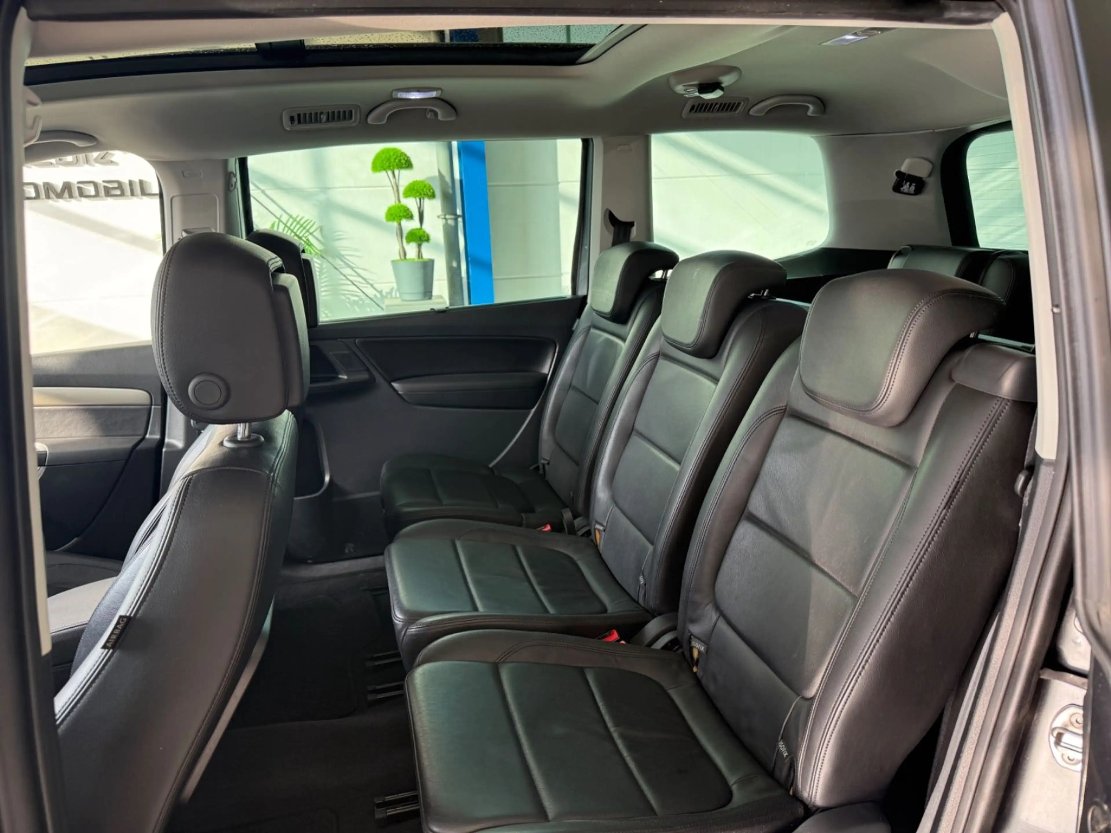 SEAT Alhambra 2.0 TDI*7-SITZ*AUTOM*CAM*BI-XN*NAV*MMRY — photo 13