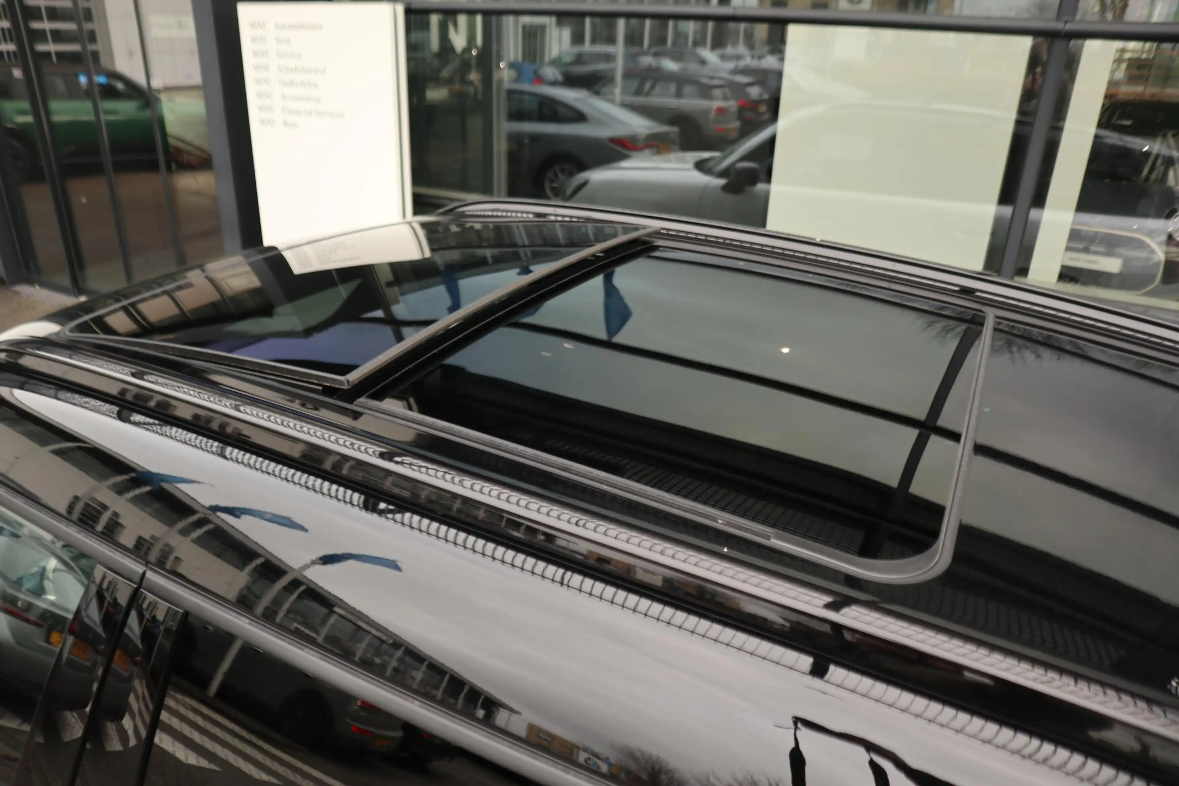 MINI Countryman E John Cooper Works Uitvoering | Pakket M | Harman K — photo 10