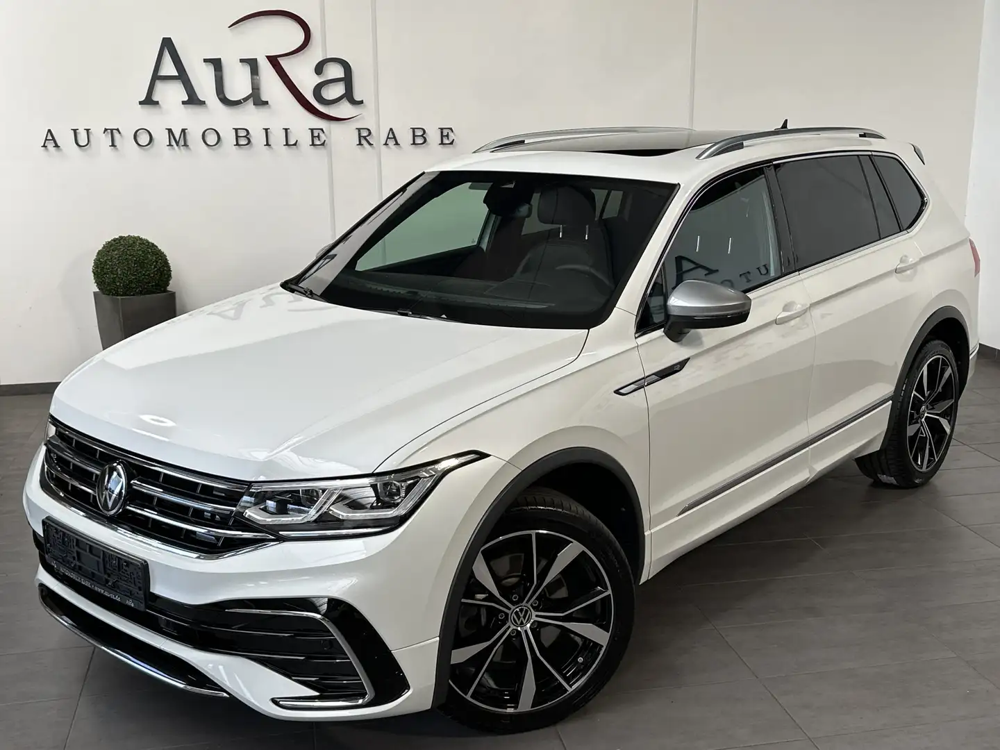 Volkswagen Tiguan Allspace 2.0 TSI R-Line NAV+LED+AHK+PANO Blanc - 1
