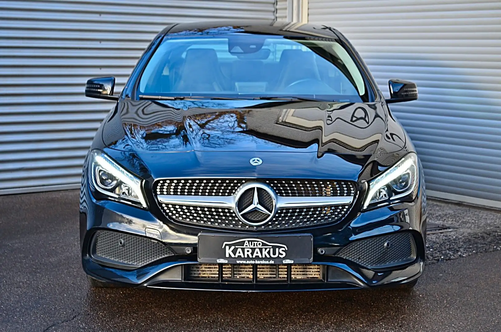 Mercedes-Benz CLA 200 d AMG line Edition "NAVI/LEDER/R.KAM/KEY" Schwarz - 2
