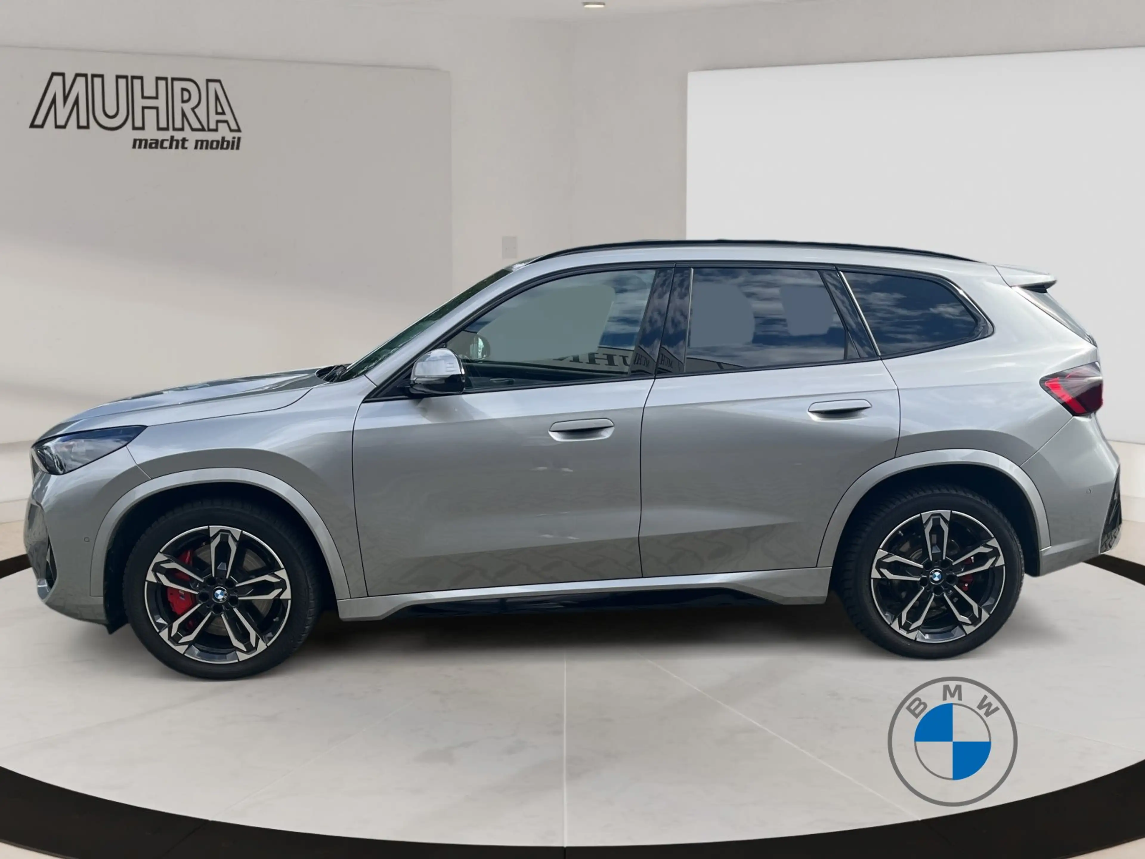 BMW X1 sDrive20i M Sport Pro 19" AHK Pano LED — photo 3