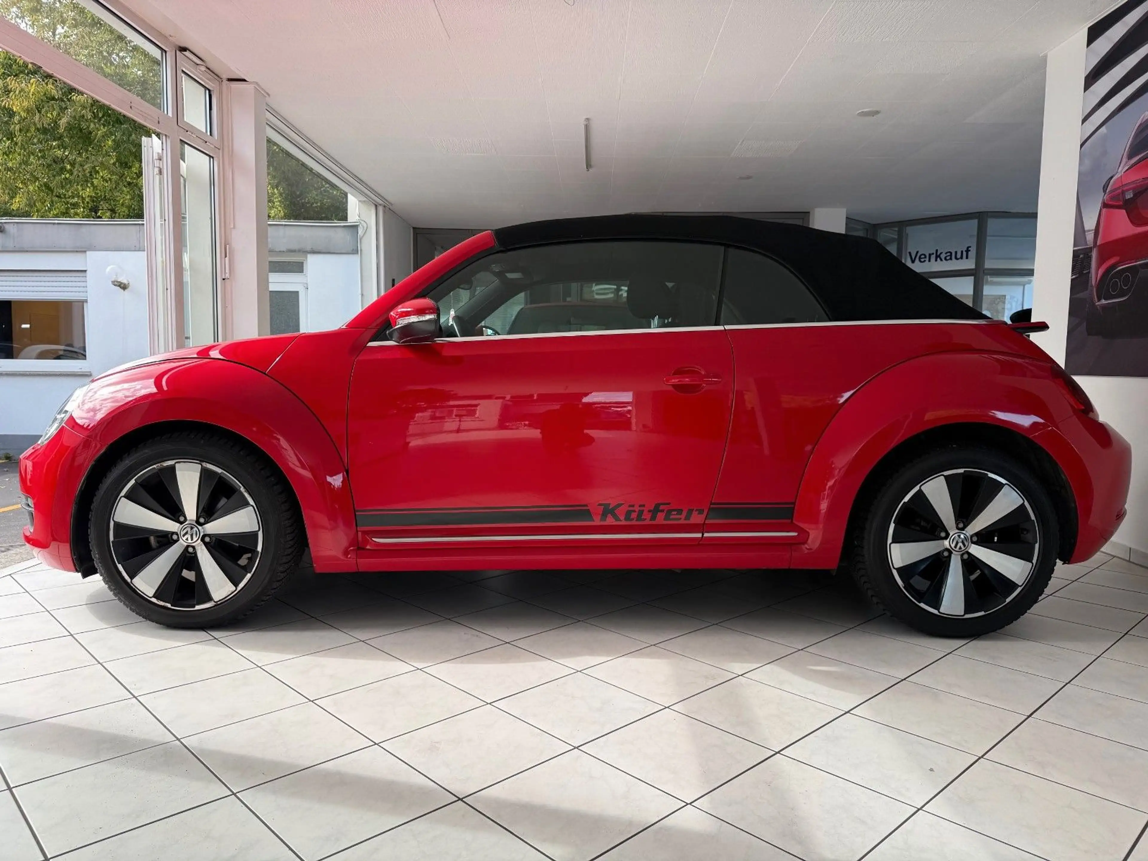 Volkswagen Beetle Cabriolet 1.2 TSI Design BMT — photo 4