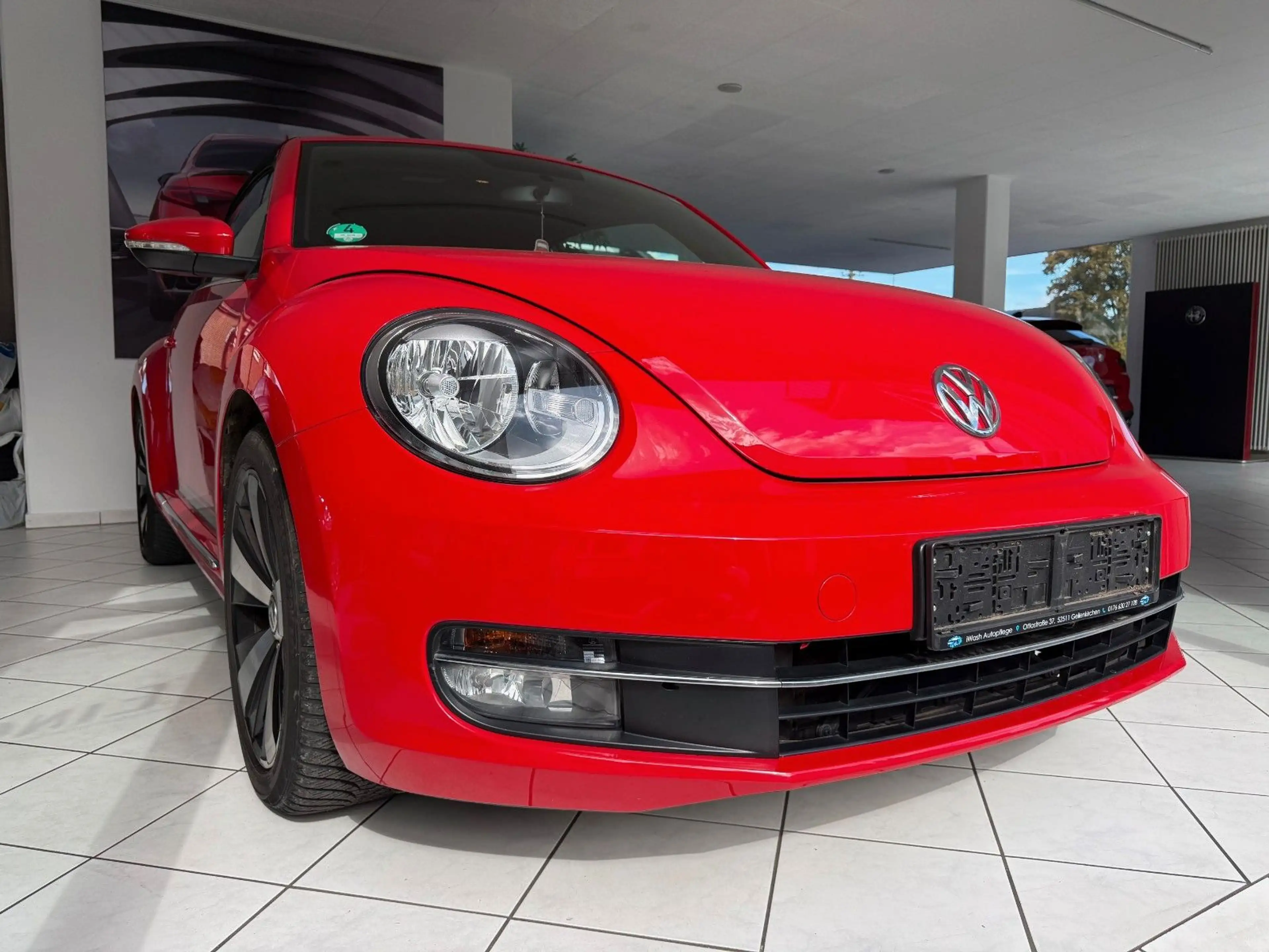 Volkswagen Beetle Cabriolet 1.2 TSI Design BMT — photo 2