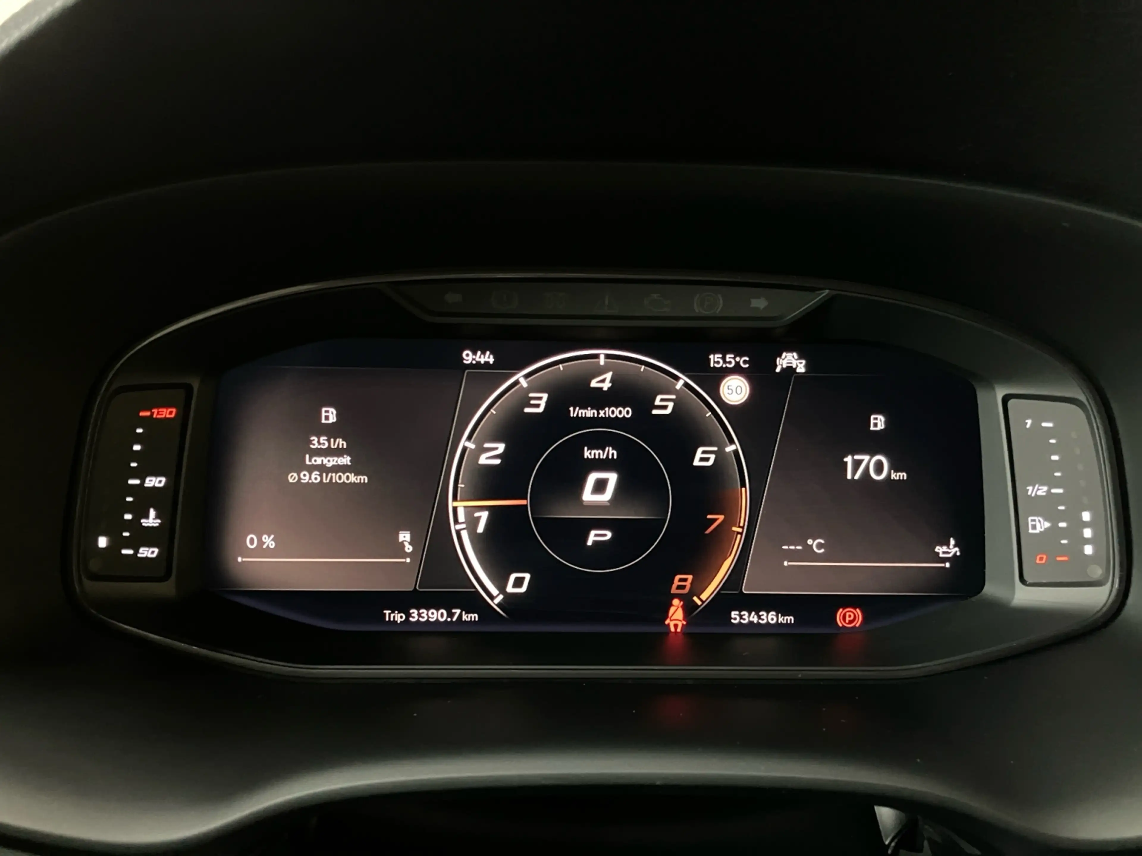 CUPRA Ateca 2.0 TSI DSG VZ AHK Pano LED Kamera — photo 13