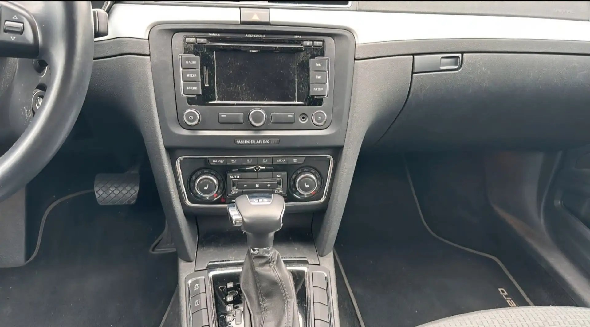 Skoda Superb Combi Ambition  NAVI AUTOMATIK PDC TOP 1. Braun - 2