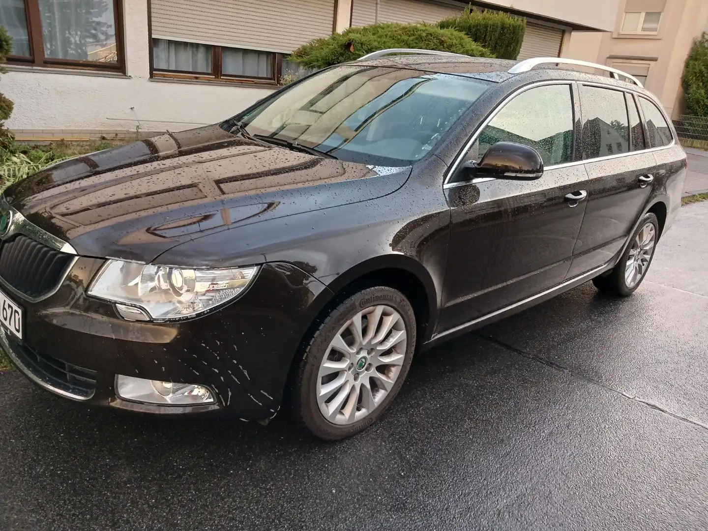 Skoda Superb Combi Ambition  NAVI AUTOMATIK PDC TOP 1. Brown - 2