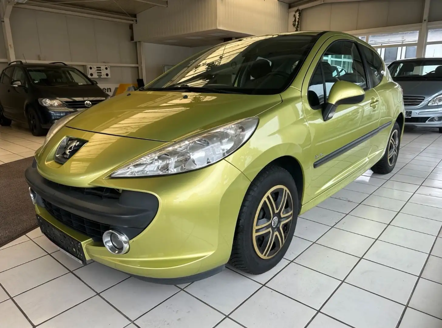 Peugeot 207 95 VTi Filou Jaune - 2