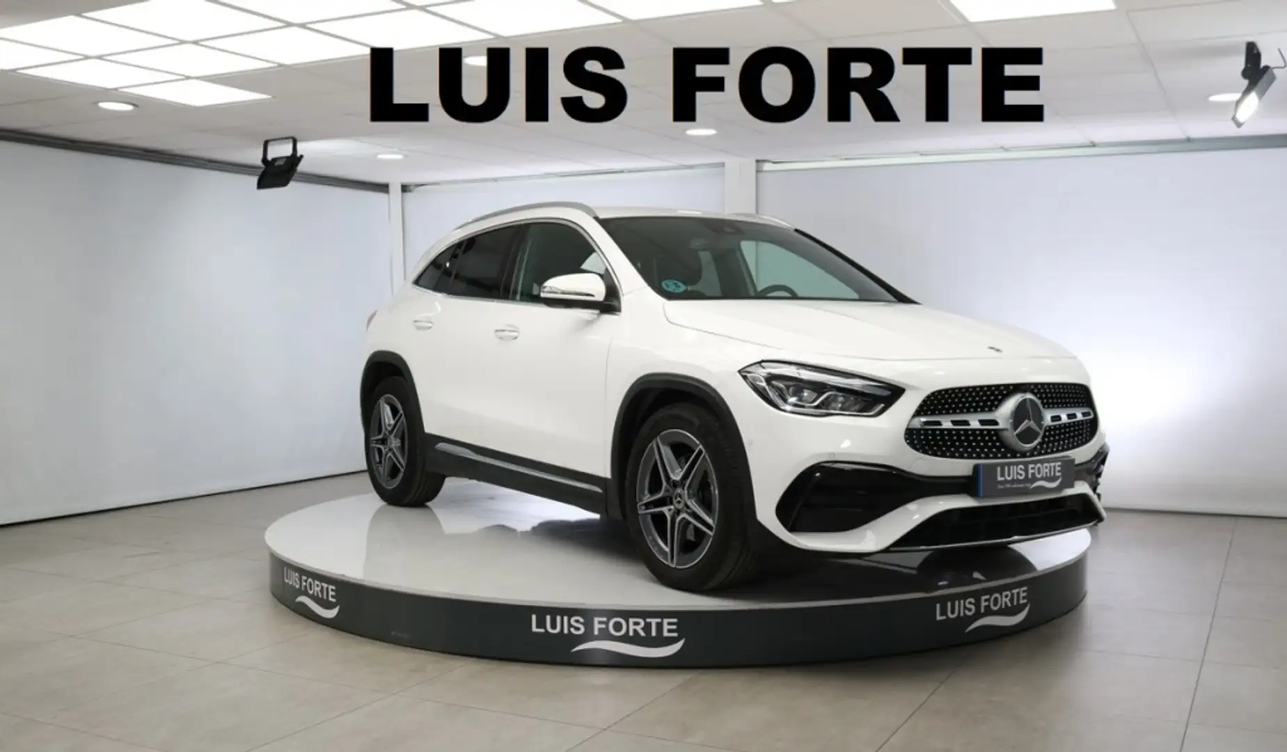 Mercedes-Benz GLA 200 200d 8G-DCT Blanc - 1