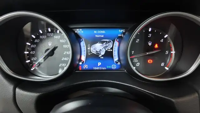 Maserati Levante view 27