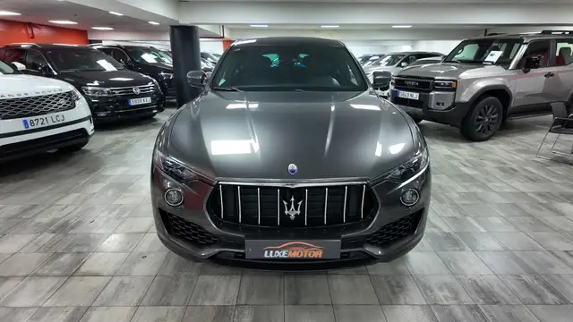Maserati Levante view 2