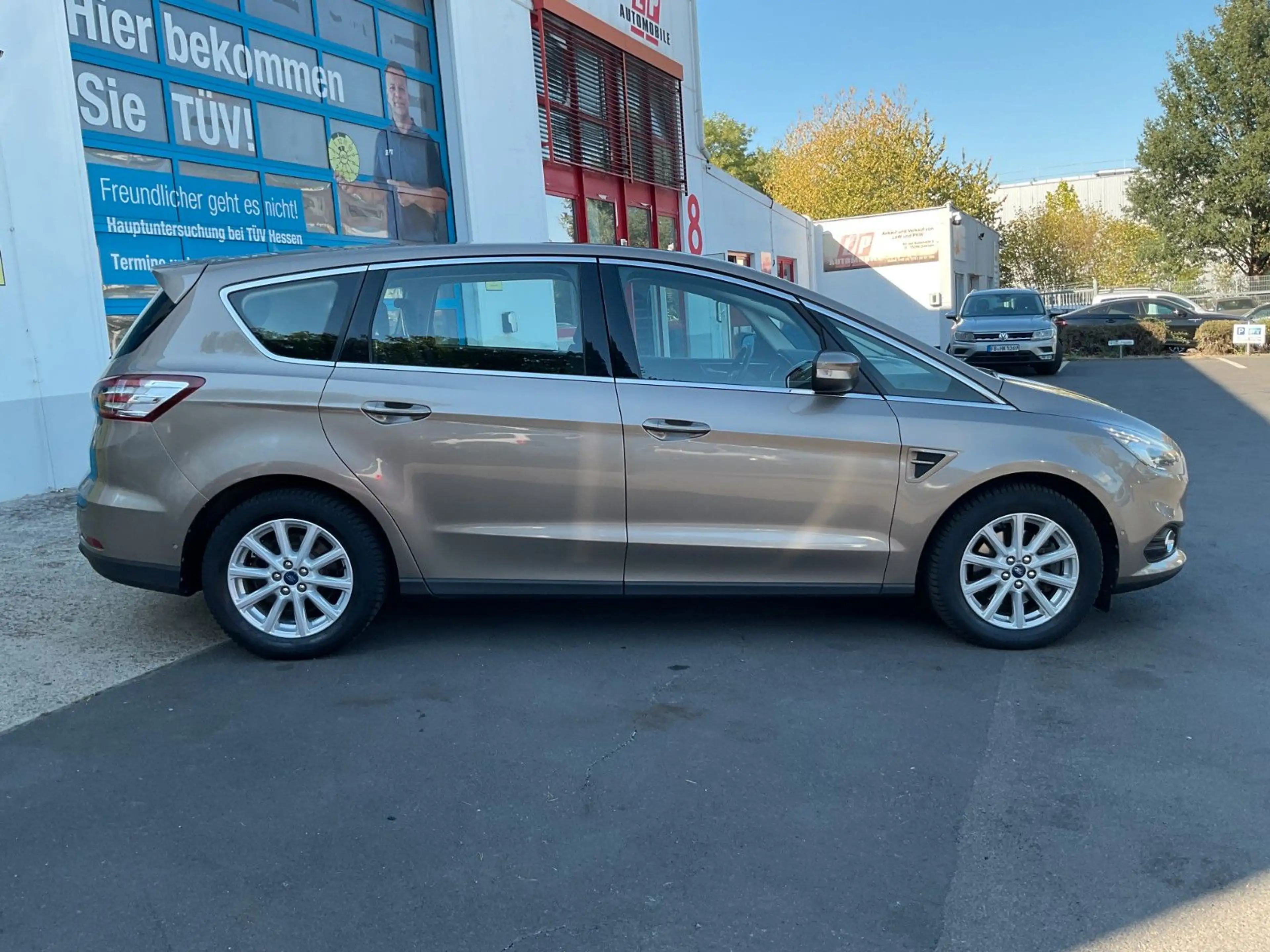 Ford S-Max 2.0 D Titanium Kamera Navi SHZ 1.Hand — photo 4