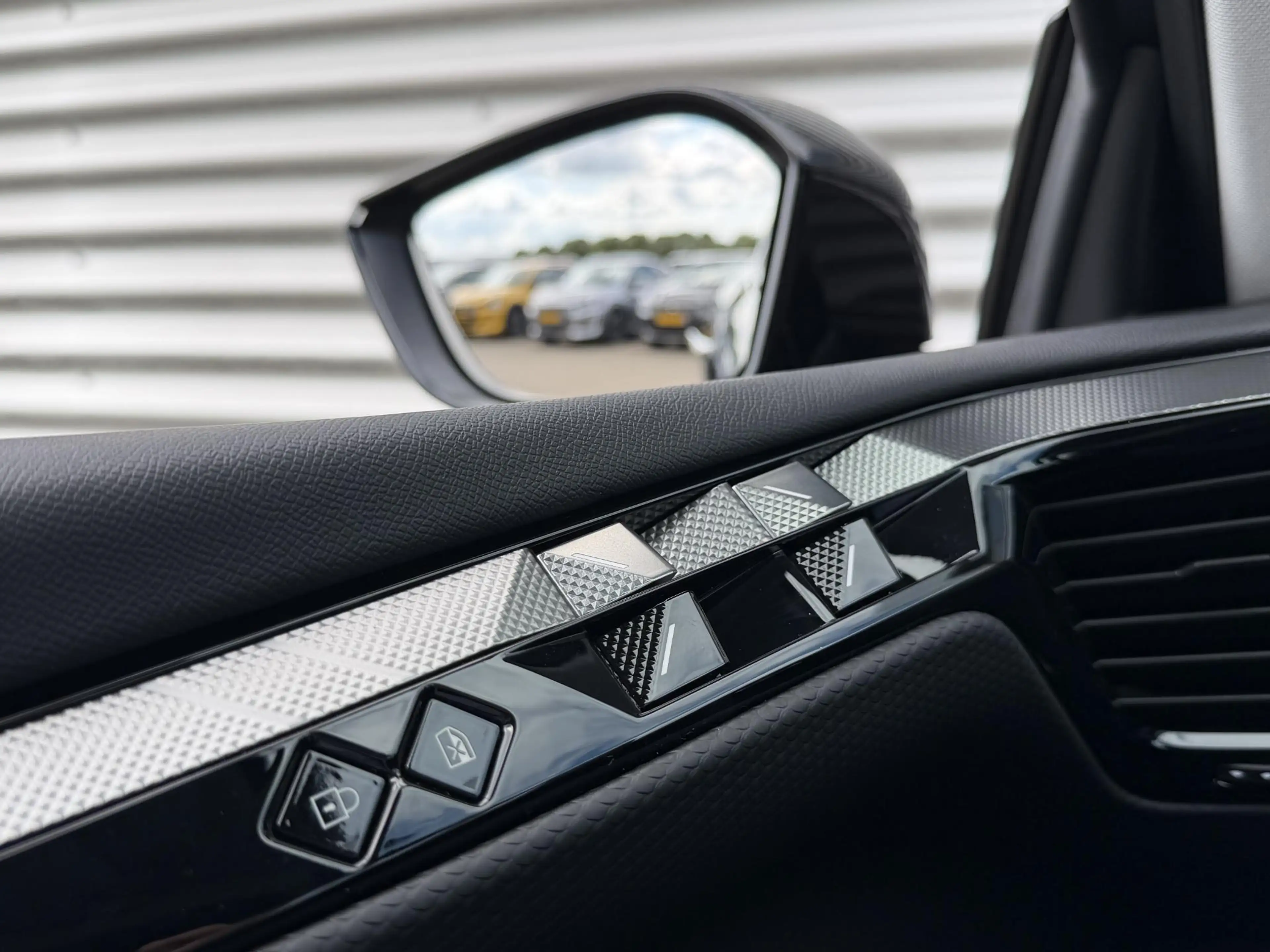 DS Automobiles DS 4 No 1.6 PHEV Pallas | Elektrische kofferklep | Elek — photo 14