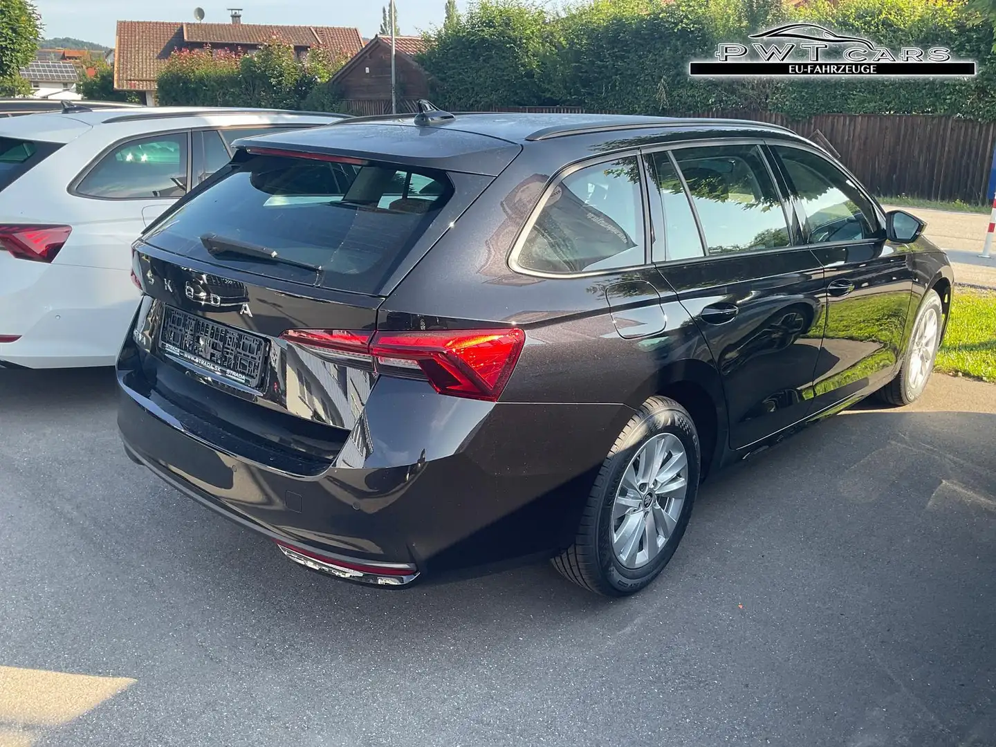 Skoda Octavia Combi 1.5 TSI DSG Essence, AHK, LED, 5-J Garant... Zwart - 2