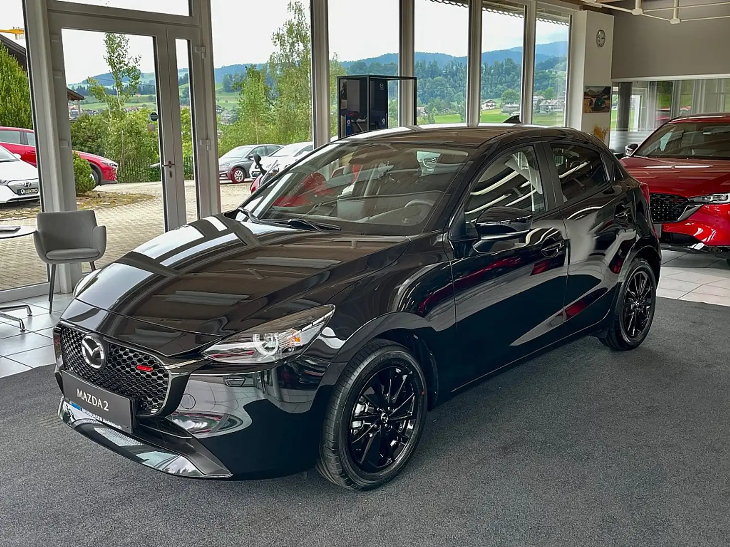 Mazda 2 Mazda2 e-Skyactiv G90 Homura Zwart - 1