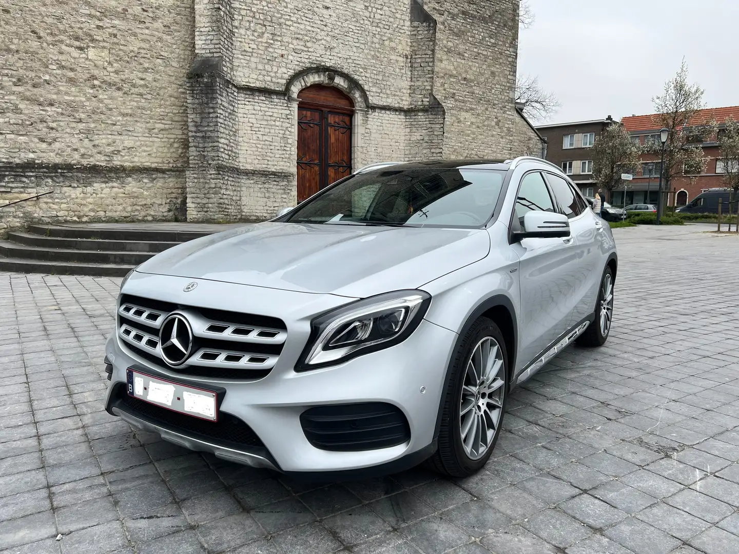 Mercedes-Benz GLA 200 GLA 200 (EU6.2) Argent - 1