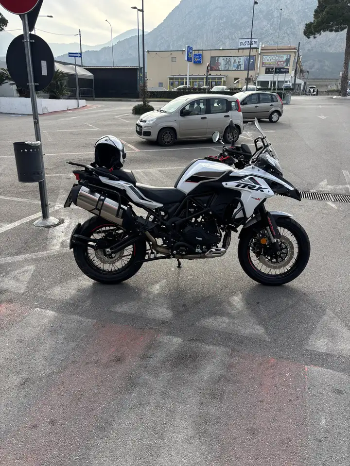 Benelli TRK 502