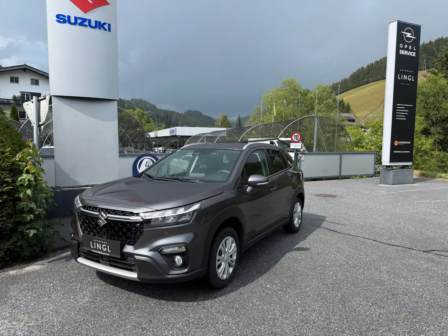 Suzuki S-Cross 1,4 GL+ DITC Hybrid ALLGRIP shine Aut. *AHV* Grau - 1