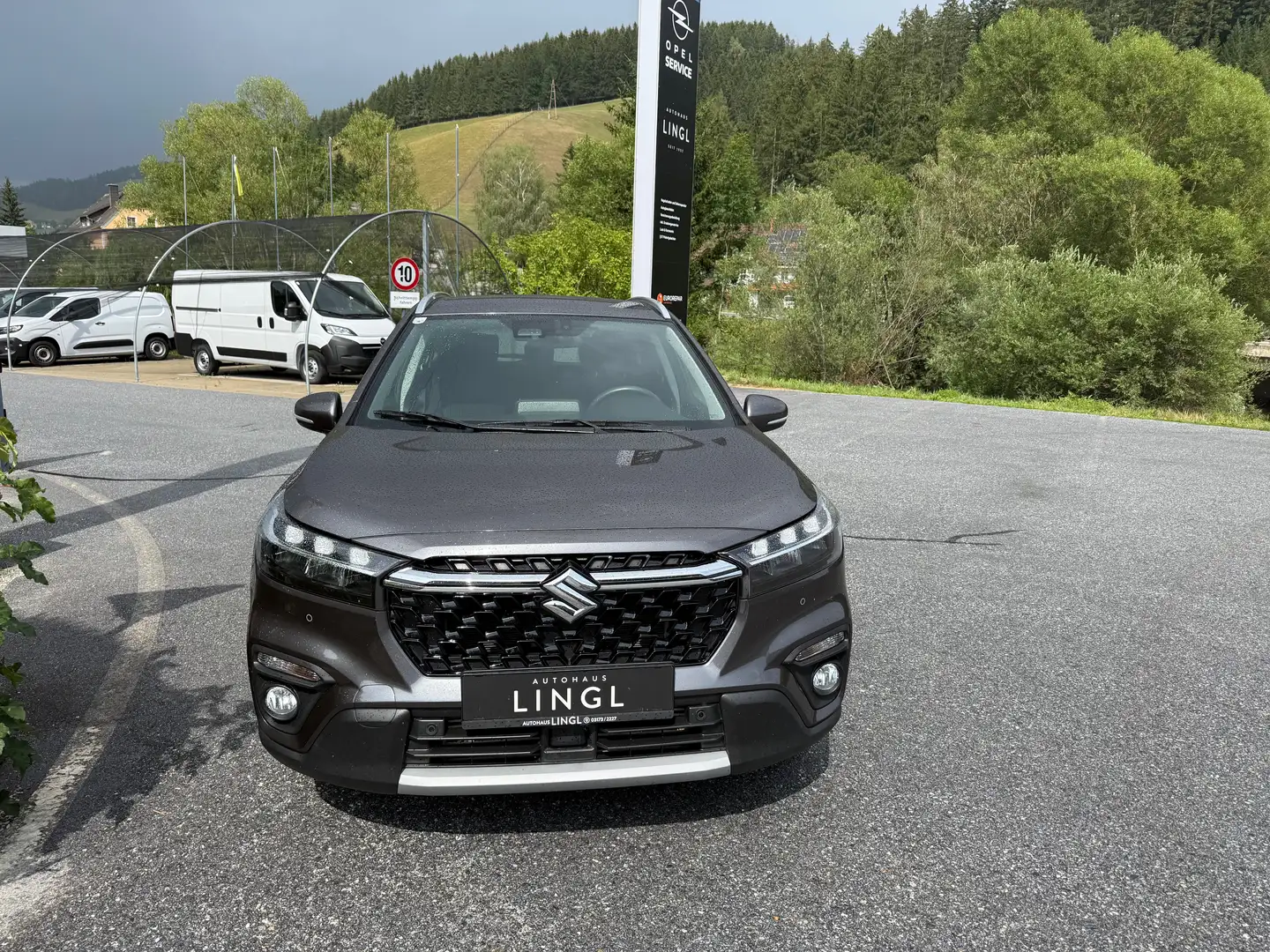 Suzuki S-Cross 1,4 GL+ DITC Hybrid ALLGRIP shine Aut. *AHV* Grau - 2