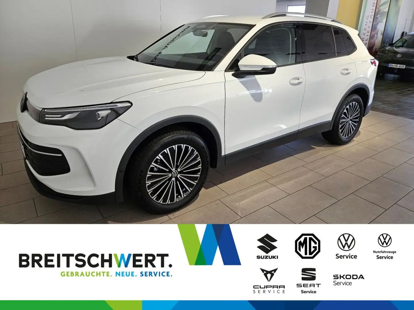 Volkswagen Tiguan 1.5 eTSI Life DSG AHK Navi LED ACC RFK 18" Weiß - 1