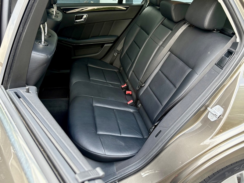 Mercedes-Benz E 200 Estate CGI Business Class Avantgarde — photo 6