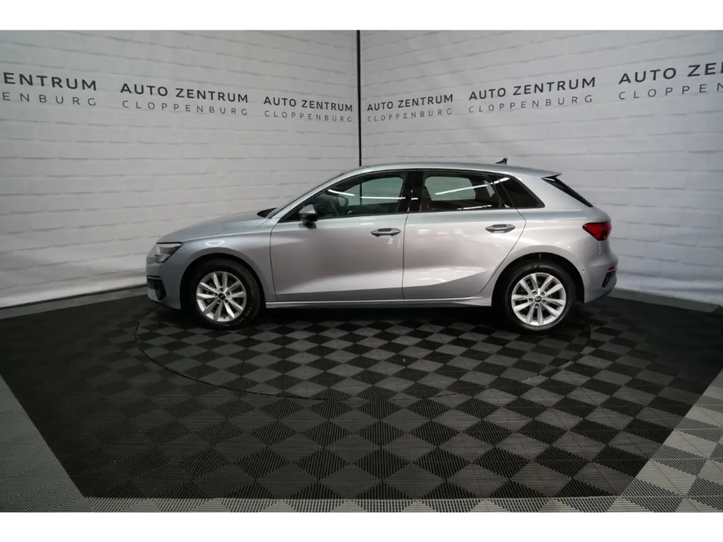 Audi A3 Sportback 30 TDI LED+Navi-touch+Virtual+PDC Silber - 2