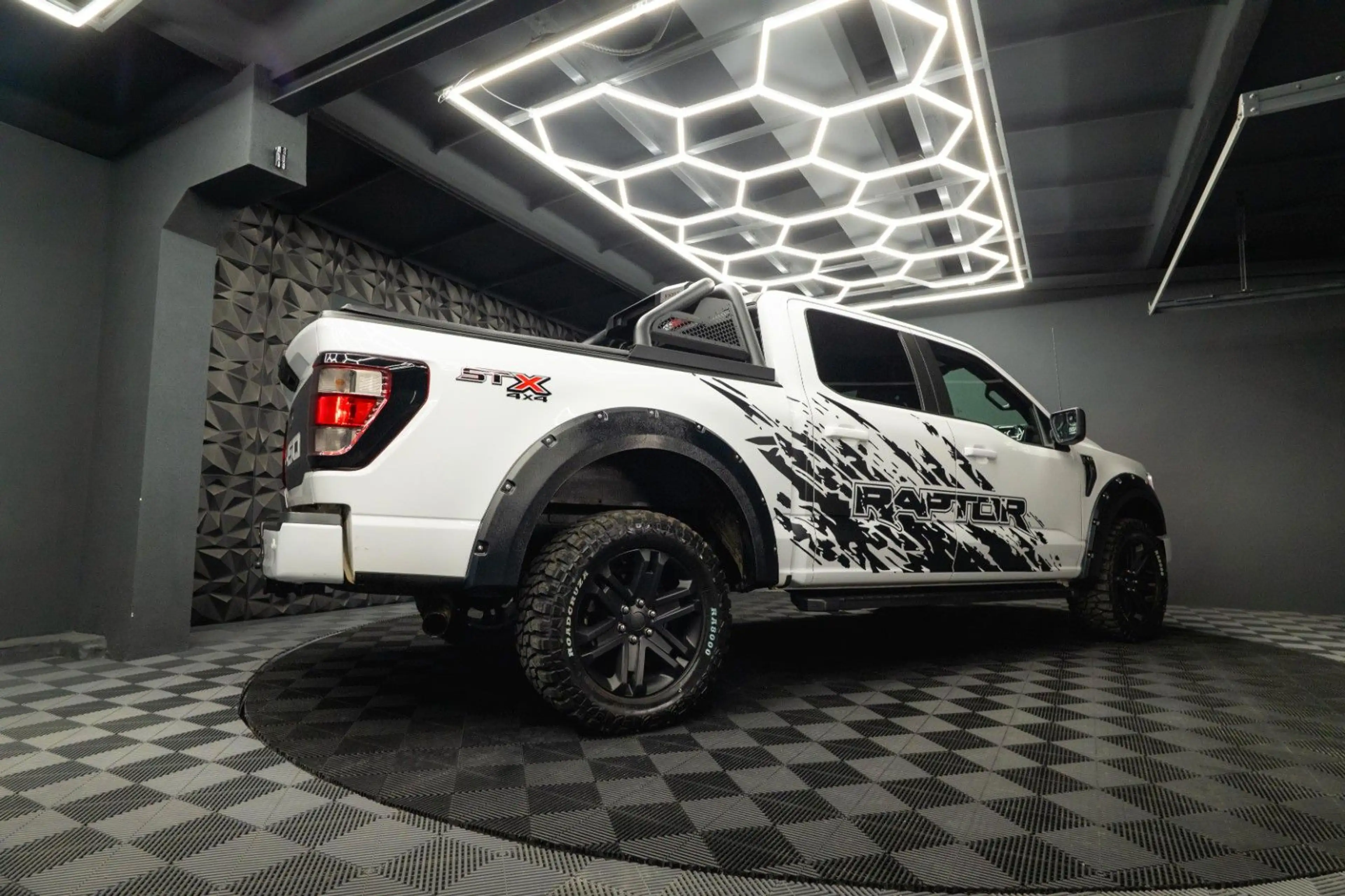 Ford F 150 F150 5.0L V8 4x4 Offroad SuperCrew RAPTOR 19% — photo 13