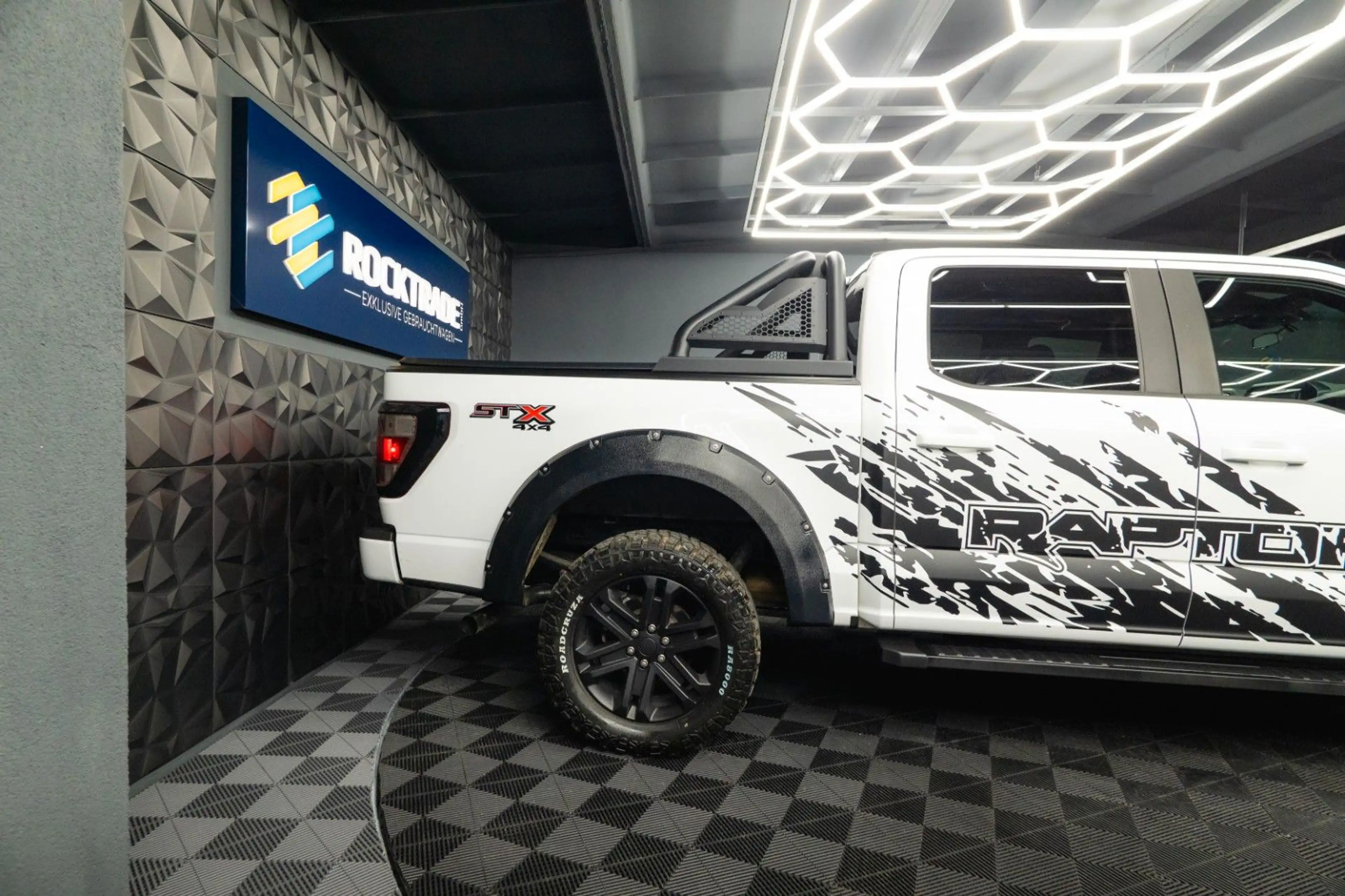 Ford F 150 F150 5.0L V8 4x4 Offroad SuperCrew RAPTOR 19% — photo 9