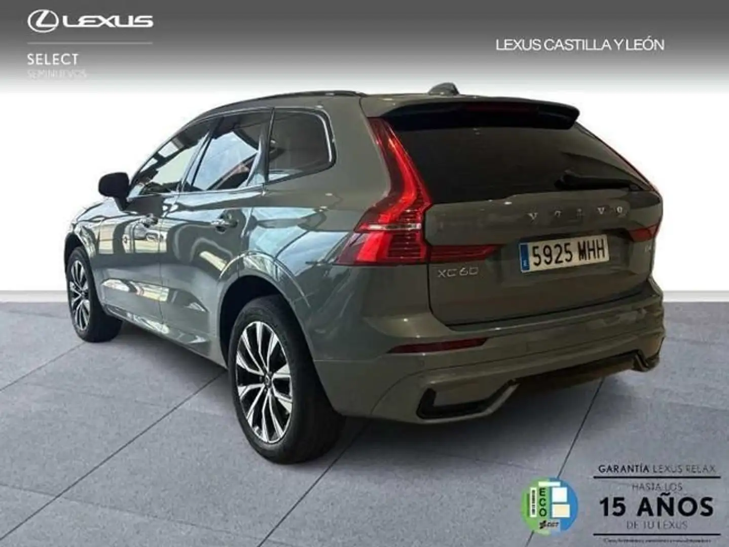 Volvo XC60 B4 PLUS DARK Gris - 2