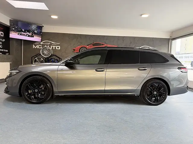 Volkswagen Passat Kombi 2.0 TDI  R-Line 4motion DSG *HEAD-UP*AHK*... Ansicht 4