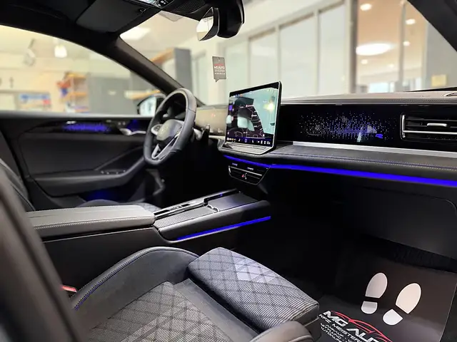 Volkswagen Passat Kombi 2.0 TDI  R-Line 4motion DSG *HEAD-UP*AHK*... Ansicht 35