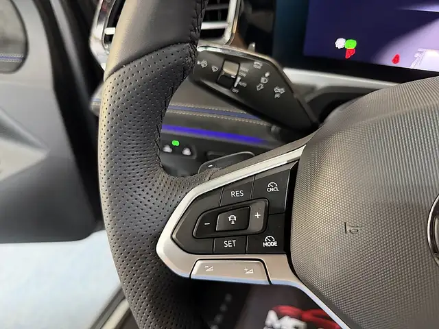 Volkswagen Passat Kombi 2.0 TDI  R-Line 4motion DSG *HEAD-UP*AHK*... Ansicht 22