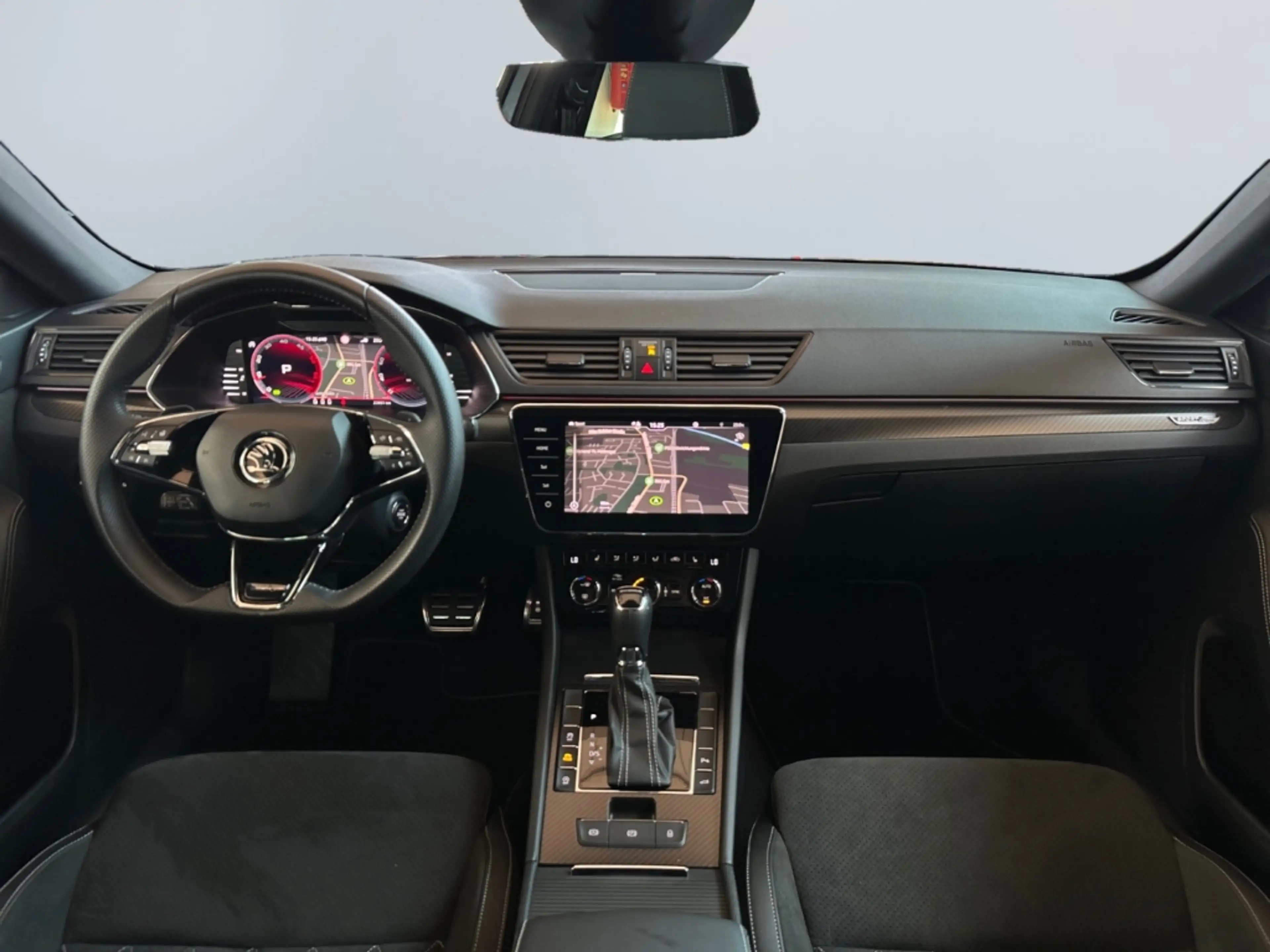 Skoda Superb Combi 2.0 TDI DSG Sportline *Matrix*ACC*AHK* — photo 11