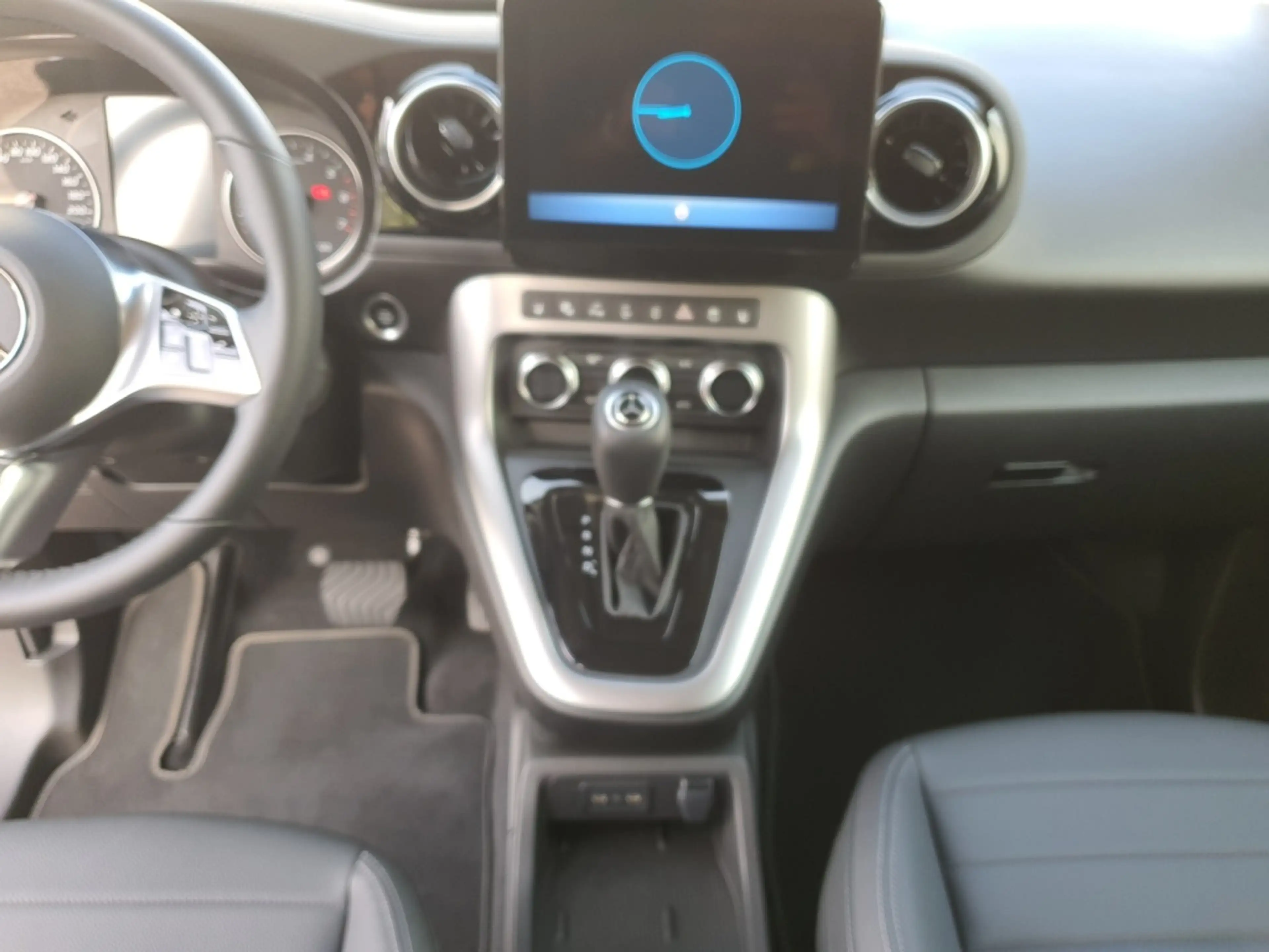 Mercedes-Benz T-Class T 180 PROGRESSIVE Lang 7-Sitzer*AHK*LED*Navi — photo 12
