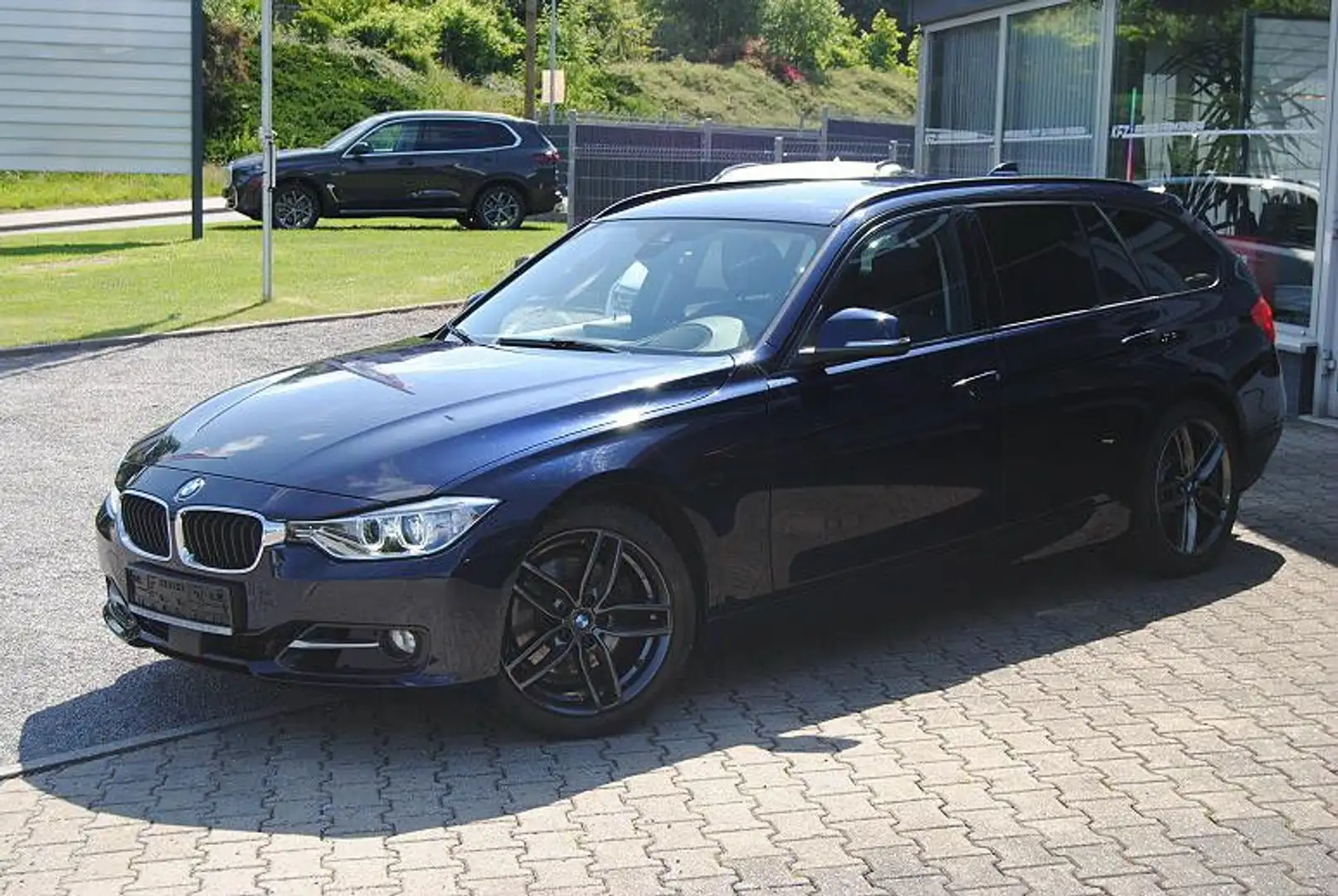 BMW 325 d A Touring Sport Line.ACC.StHz.HUD.Nav-Prof. Blau - 1