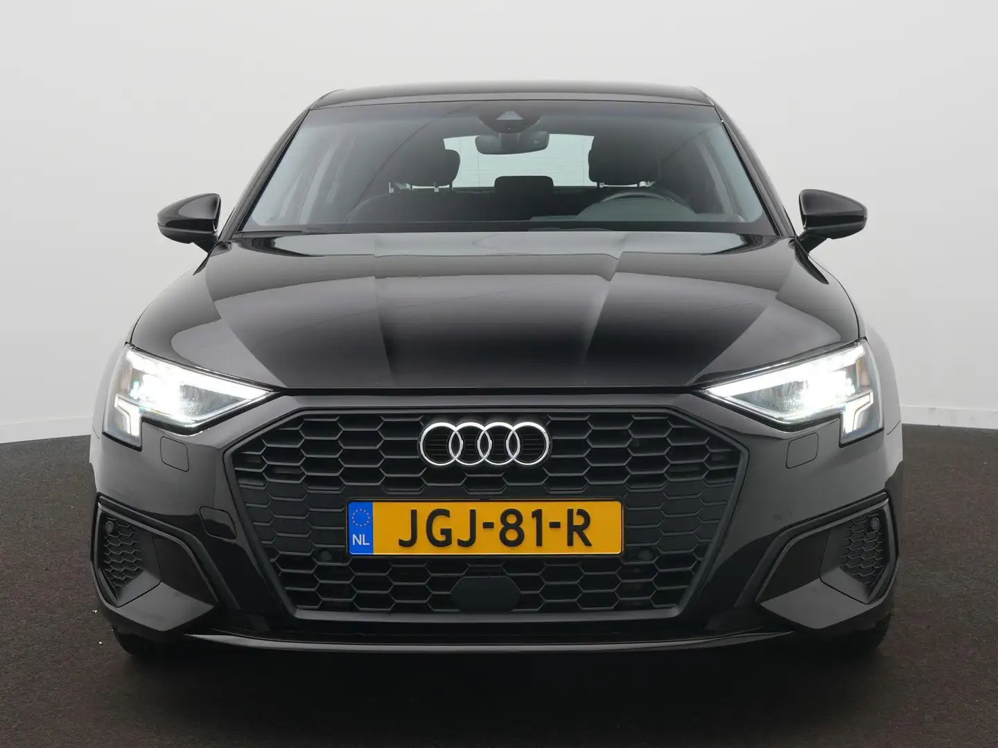 Audi A3 Sportback 40 TFSI e Advanced edition / Virtual / A Noir - 2