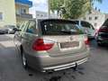 BMW 320 i / AHK / Kette 2023 neu Braun - thumbnail 4