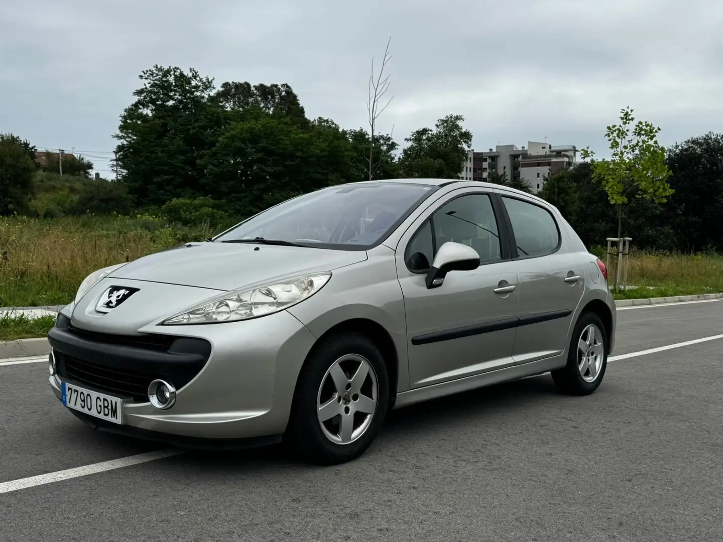 Peugeot 207 1.6HDI Confort - 1
