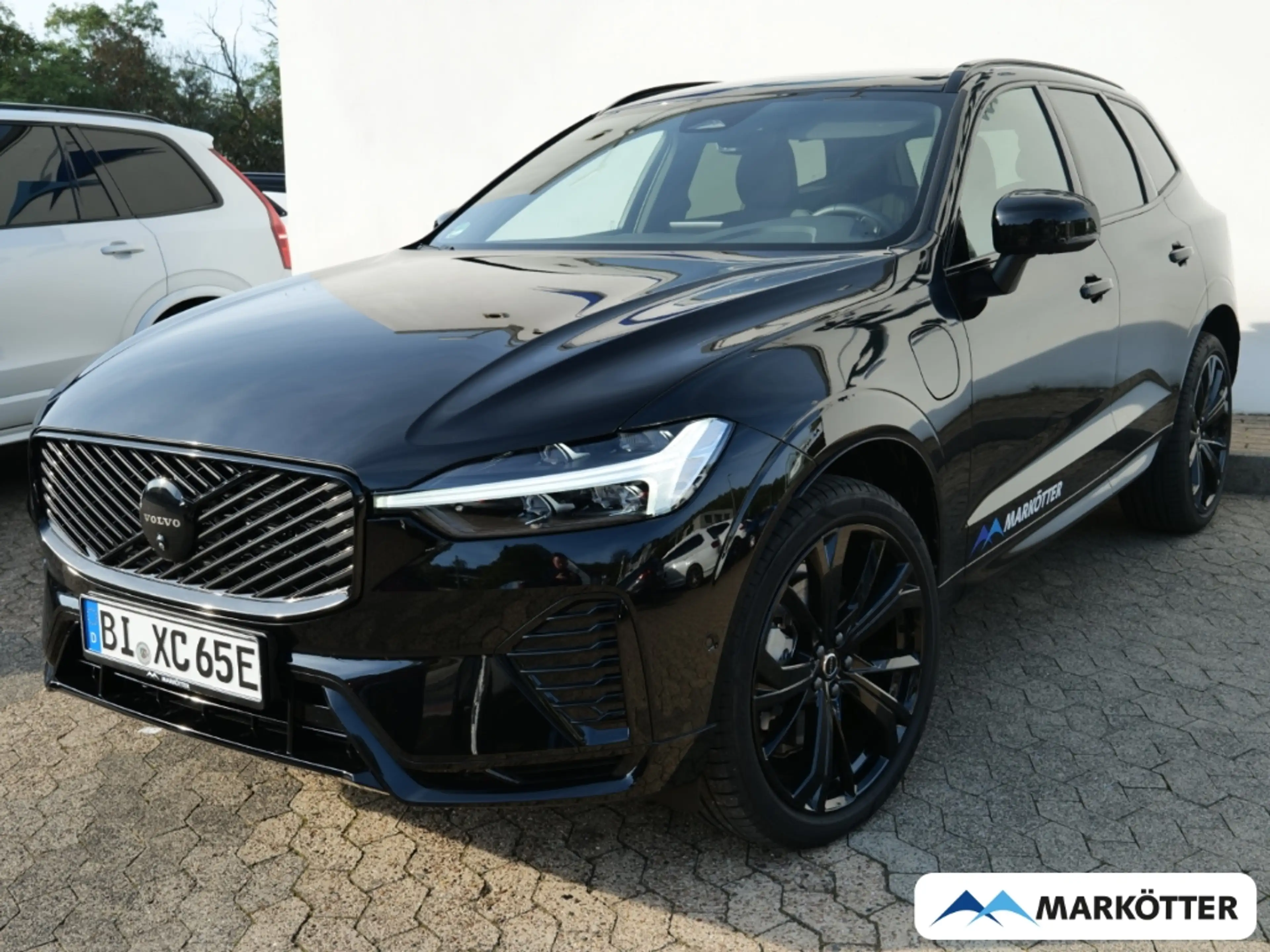 Volvo XC60 T8 AWD Plus Black Edition Plug-In Hybrid