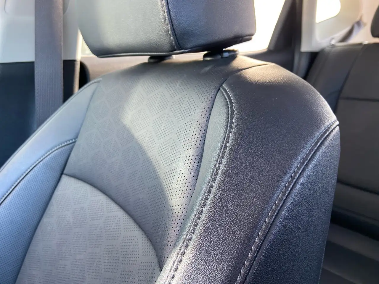 Kia Seltos снимка Kia Seltos